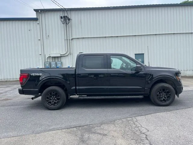 Used 2024 Agate Black Metallic Ford XLT image 4