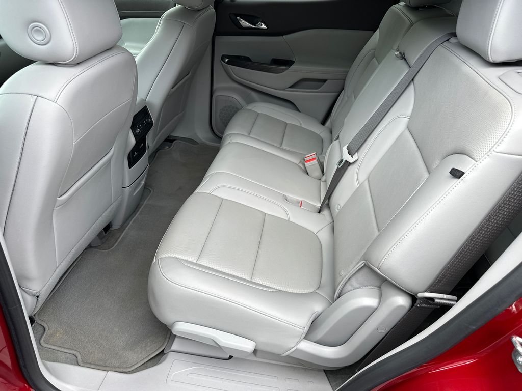 Used 2023 Red GMC SLT image 22