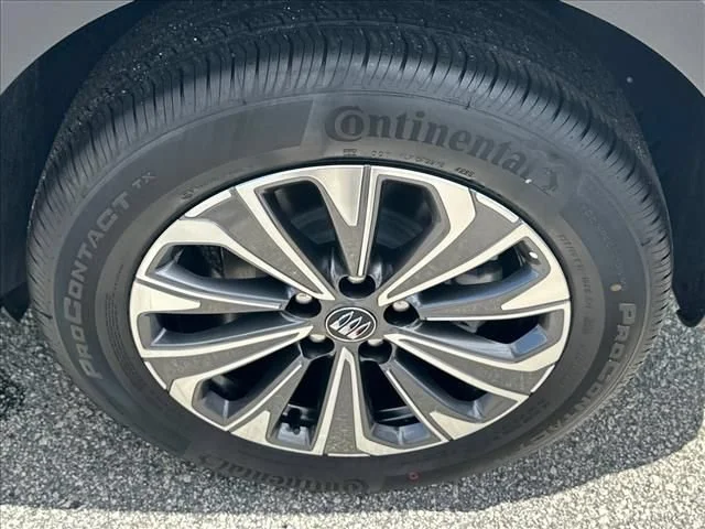 New 2026 Iridescent White Tricoat Buick Preferred image 17