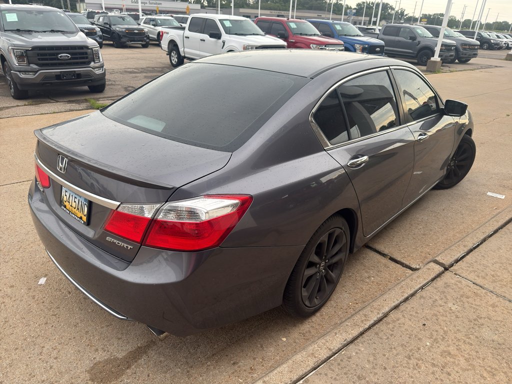 Used 2014 Modern Steel Metallic Honda Sport image 10