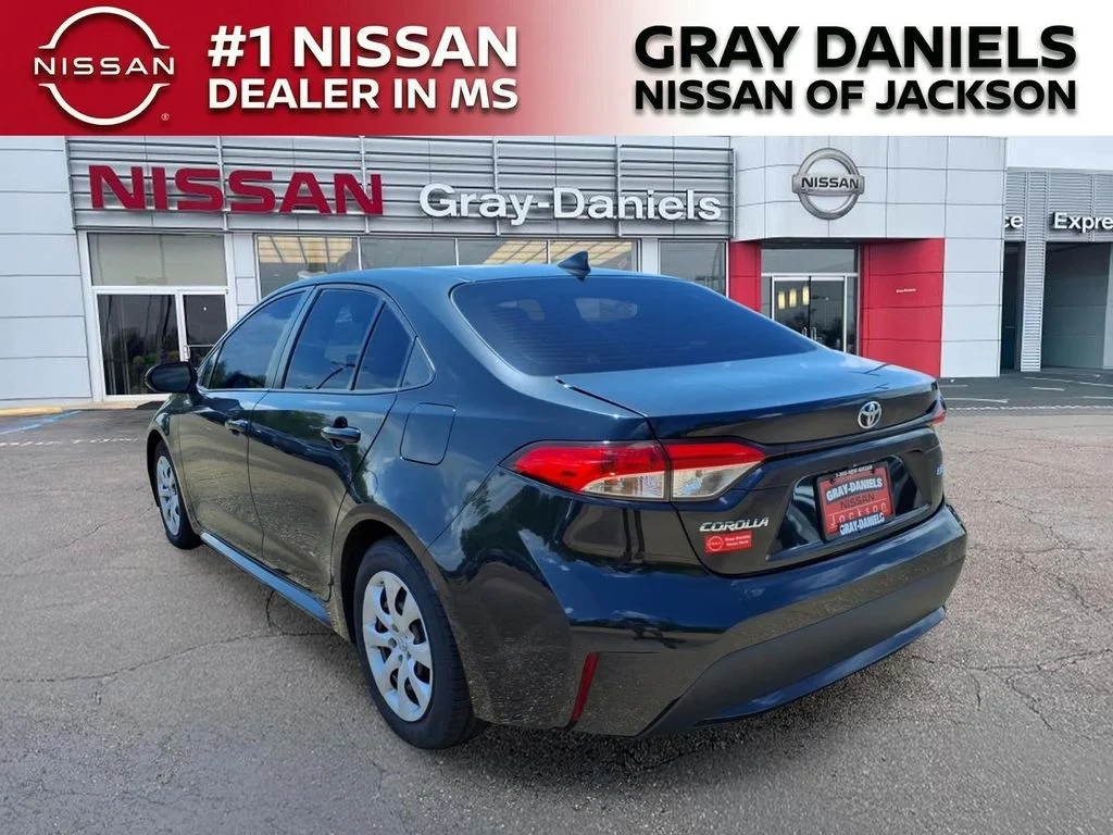 Used 2022 Black Toyota LE image 5