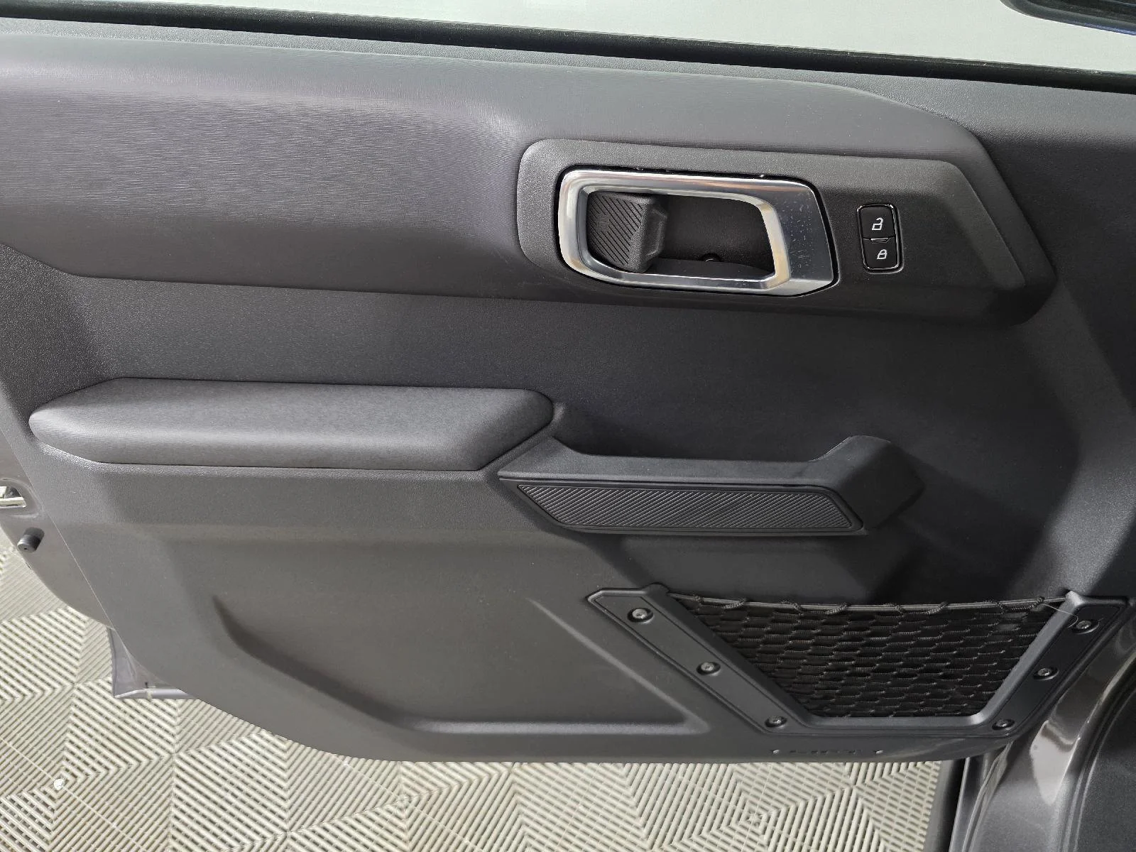 Used 2025 Carbonized Gray Metallic Ford Badlands image 14