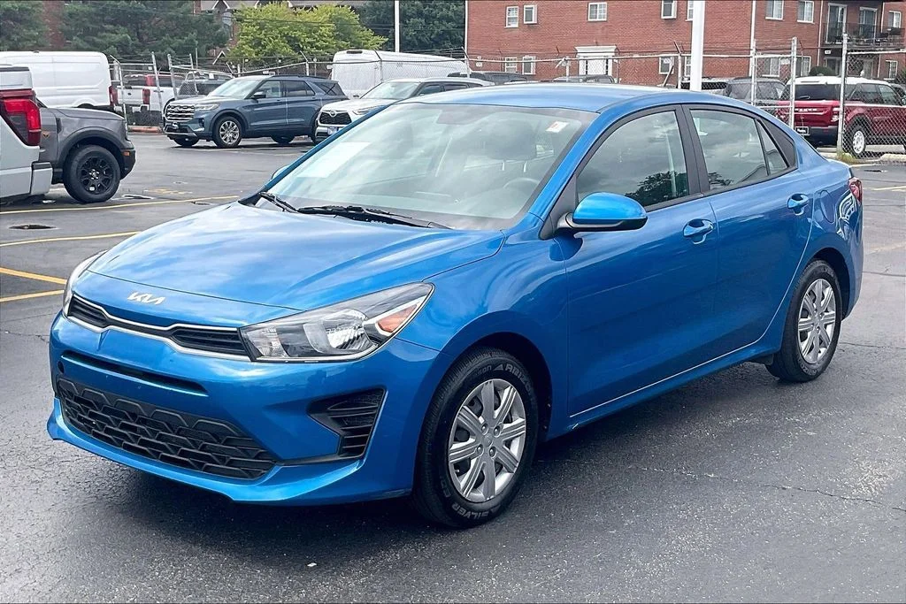 Used 2023 Blue Kia S image 11