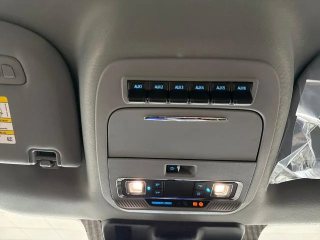 New 2026 Oxford White Ford F-350® Lariat® image 33