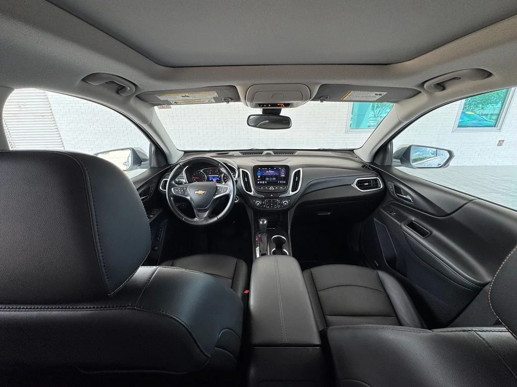 Used 2020 Silver Chevrolet Premier image 27