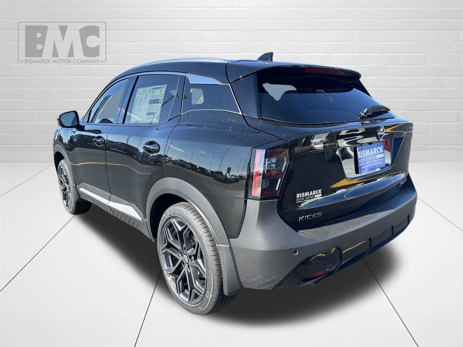 New 2026 Black Nissan SR image 4