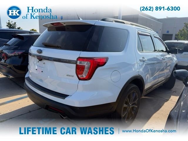 Used 2019 Oxford White Ford XLT image 2