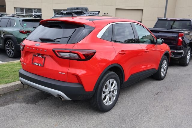 Used 2024 Red Ford Active image 4