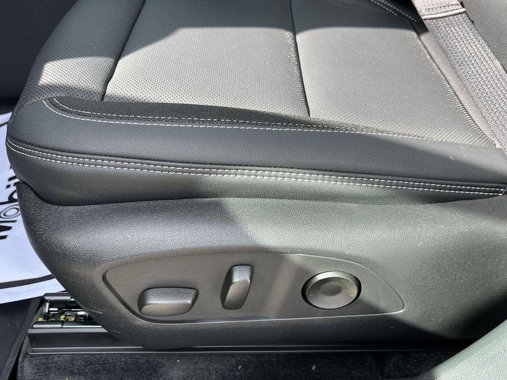 2025 Chevrolet Blazer EV LT - Photo 18