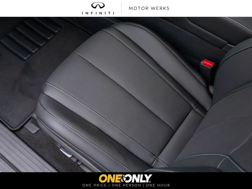 New 2027 MOONBOW BLUE INFINITI Luxe AWD image 14