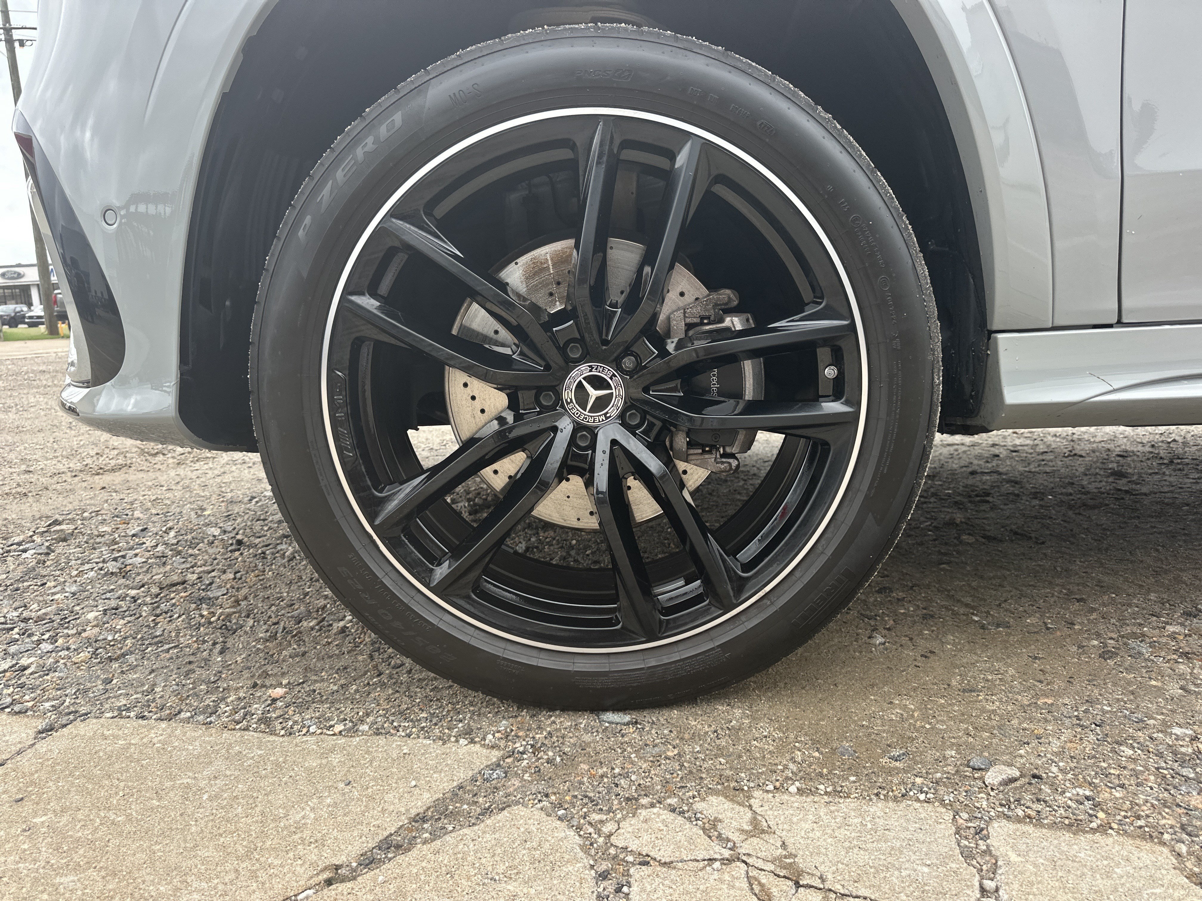 Used 2025 Gray Mercedes-Benz GLS 450 image 12