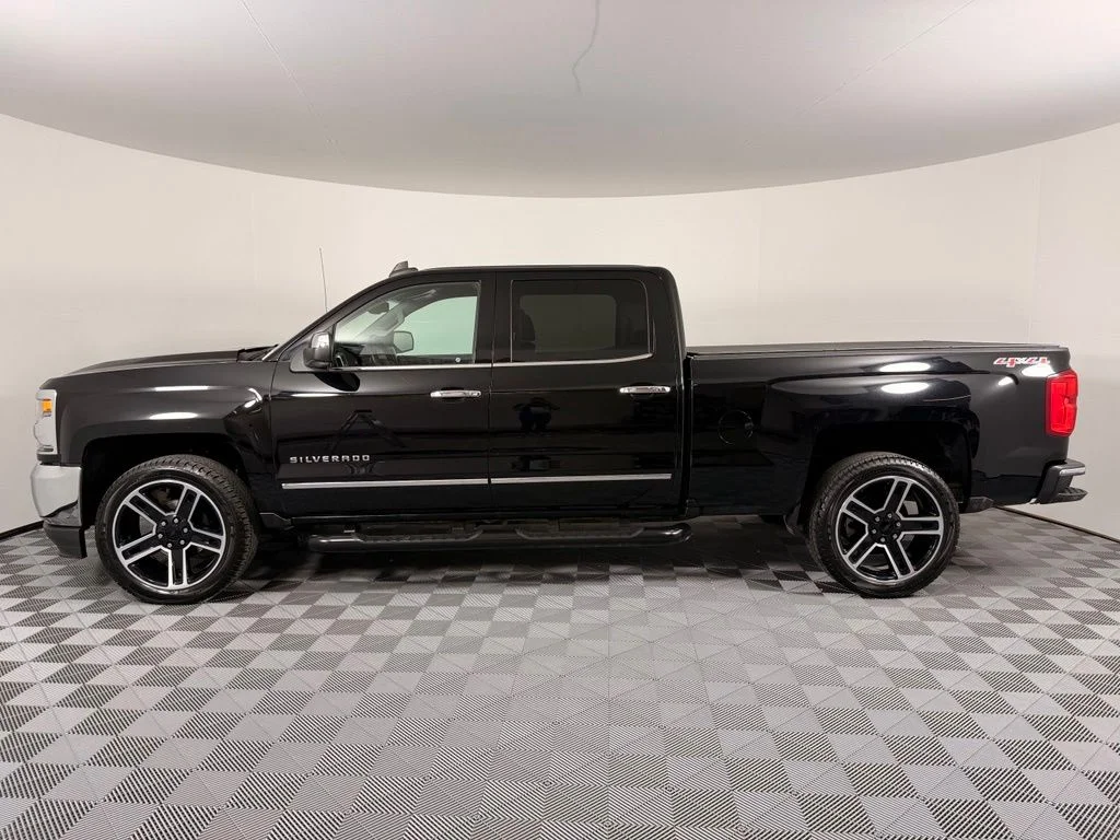 Used 2017 Black Chevrolet LTZ image 13