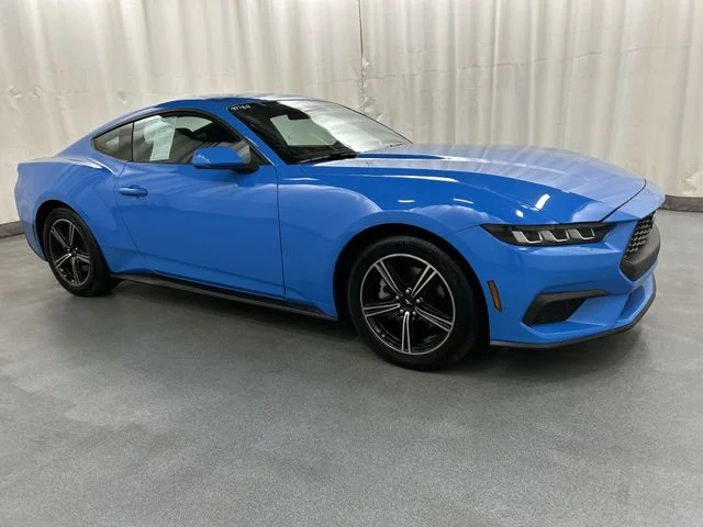 2025 Ford Mustang EcoBoost Fastback's photo