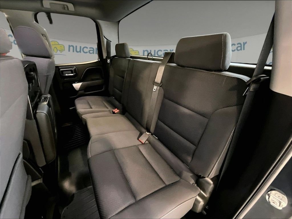 Used 2018 Gray Chevrolet LT image 15