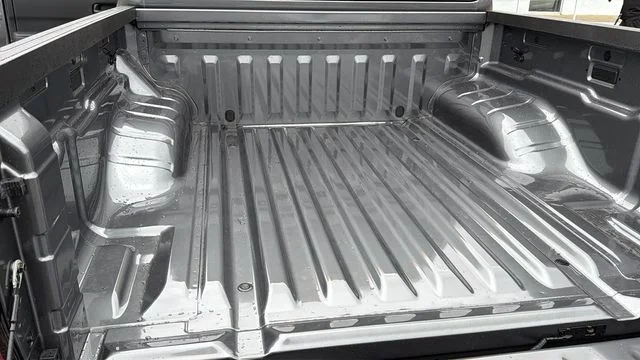 2026 Nissan Frontier SV - Photo 13