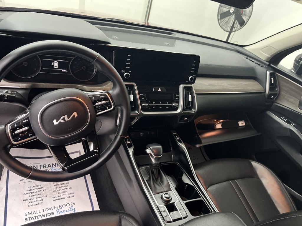 Used 2023 Red Kia EX image 14