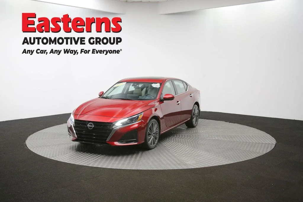 Used 2023 Red Nissan 2.5 SL image 54