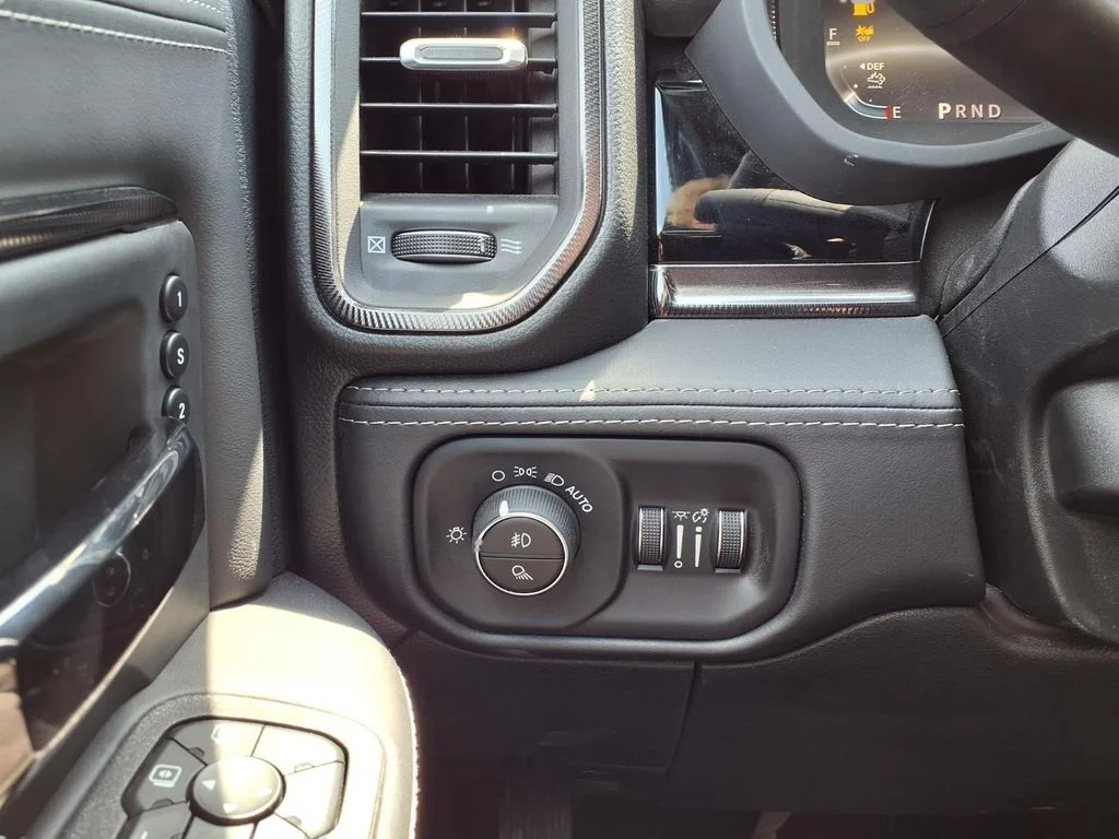 2026 RAM 2500 Rebel - Photo 16