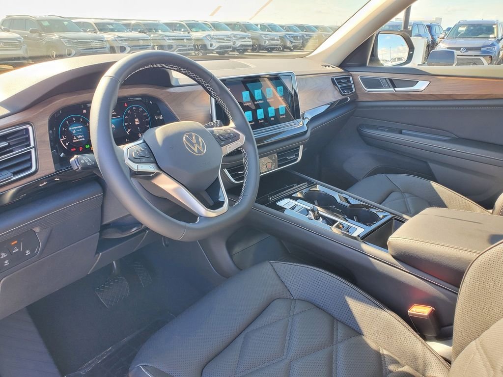 New 2026 White/off-white Volkswagen 2.0T SE w/Technology image 10