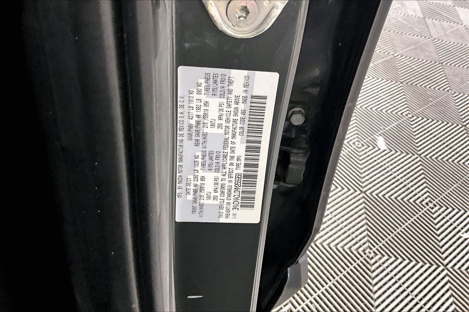 Used 2021 Machine Gray Metallic Mazda Preferred image 33