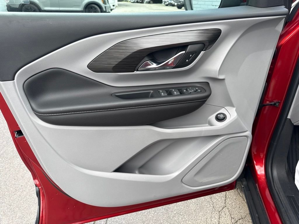 Used 2023 Red GMC SLE image 21