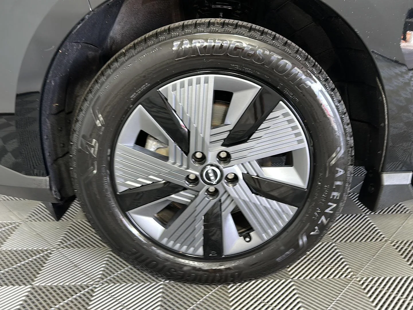 Used 2025 Super Black Nissan SL image 16