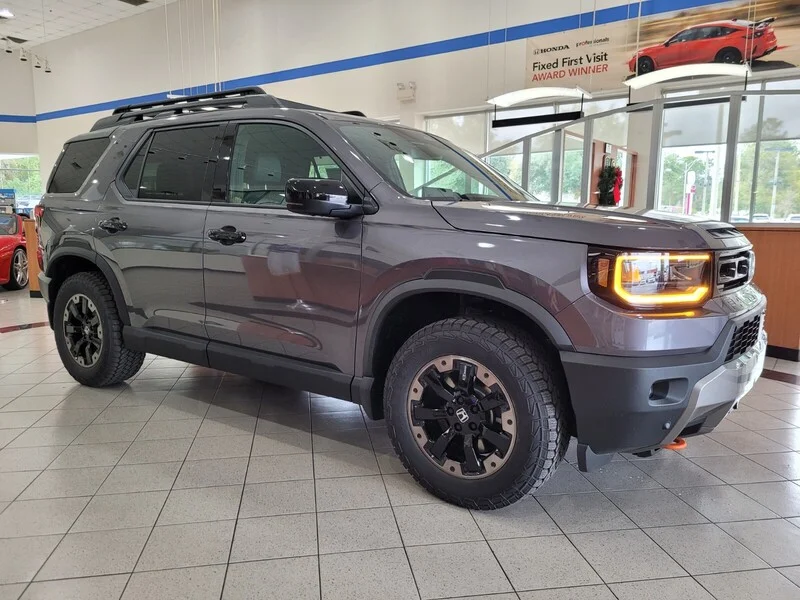 New 2026 Modern Steel Metallic Honda TRAILSPORT ELITE AWD image 3