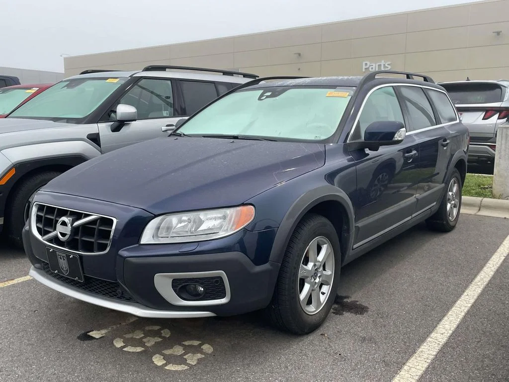 Used 2012 Caspian Blue Metallic Volvo 3.2L Premier Plus image 2