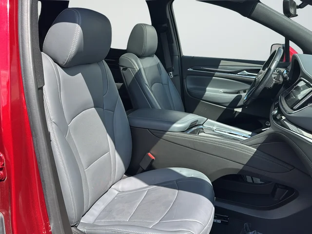 Used 2023 Red Buick Essence image 26