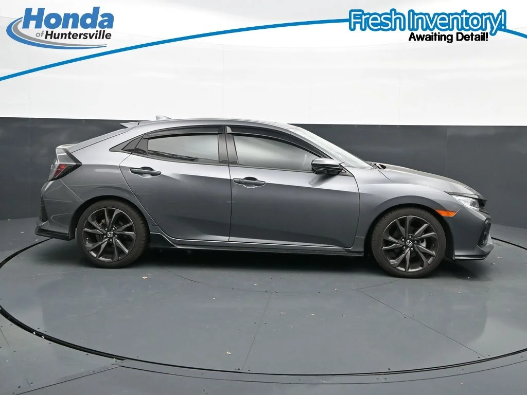 Used 2018 Modern Steel Metallic Honda Sport Touring image 11