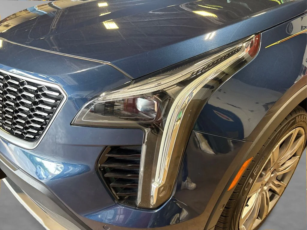 Used 2019 Twilight Blue Metallic Cadillac Premium Luxury image 18