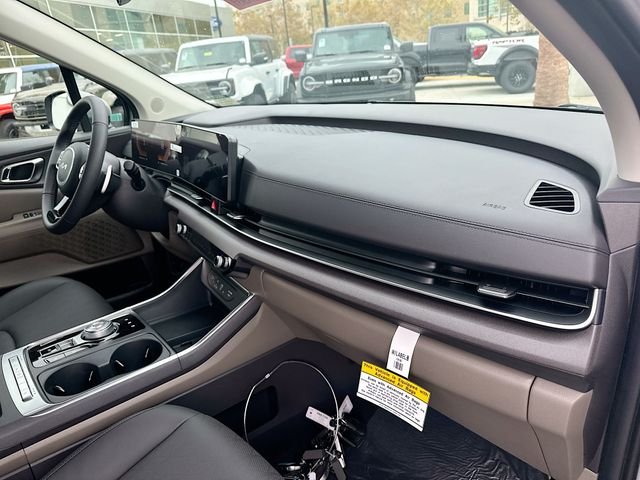 New 2026 Ceramic Silver Kia EX image 31