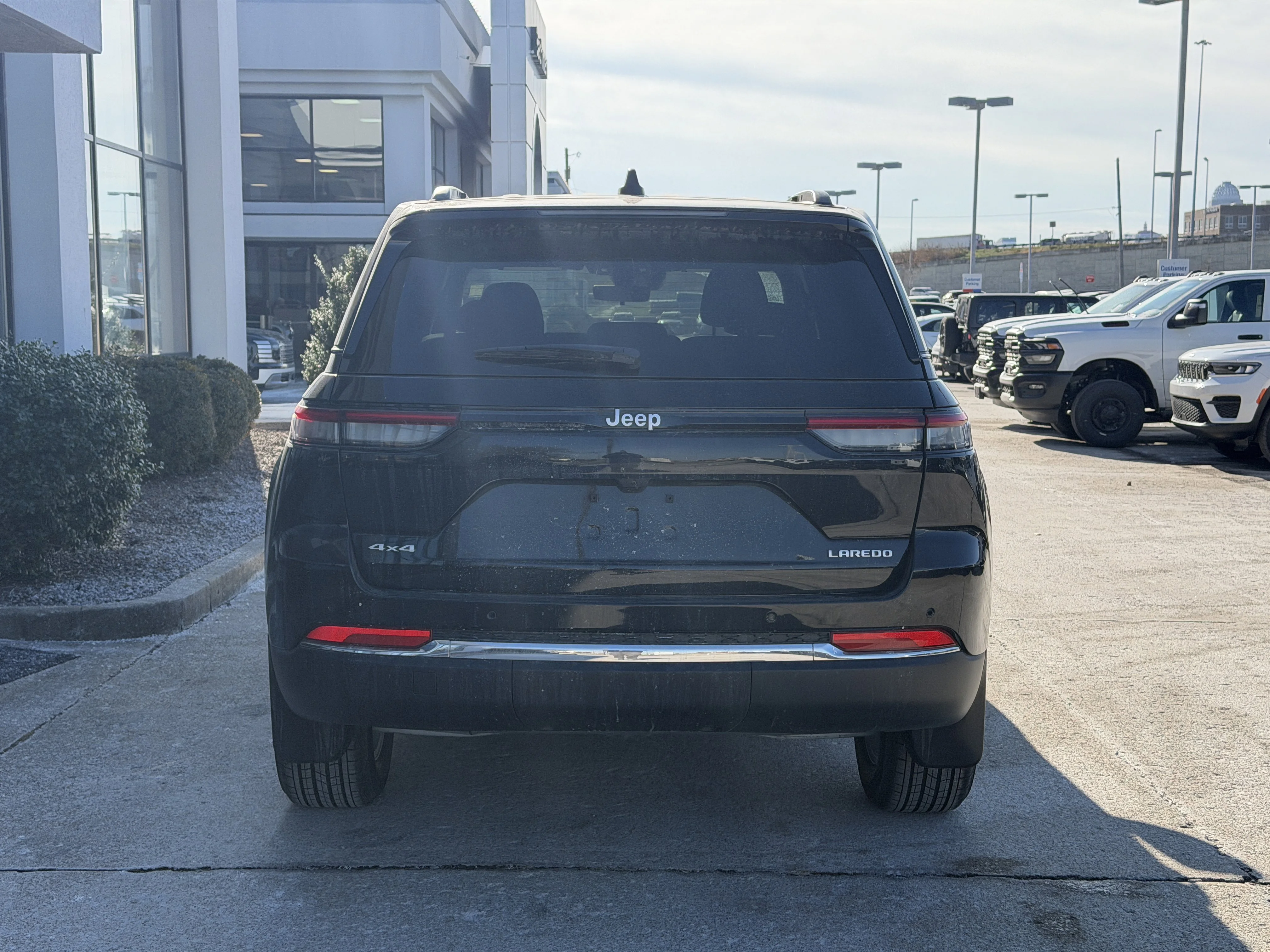 2025 Jeep Grand Cherokee Laredo - Photo 6