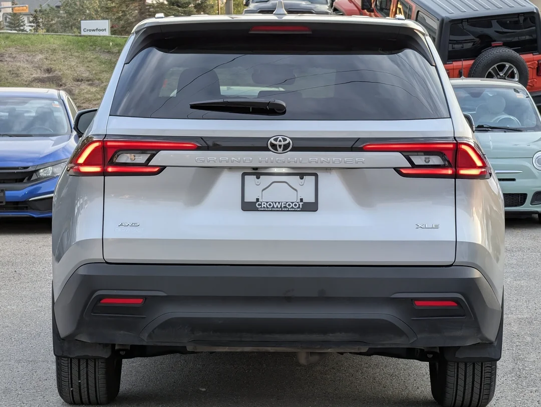 Certified Used 2026 Grey Toyota XLE - Leather - 12.3 Touchscreen - Safety Sense 3.0 - Lane Departure & More image 7