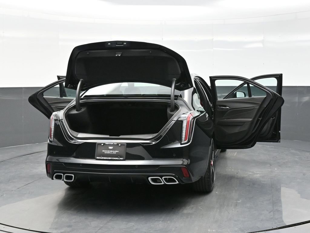 2025 Cadillac CT4 V-Series - Photo 29