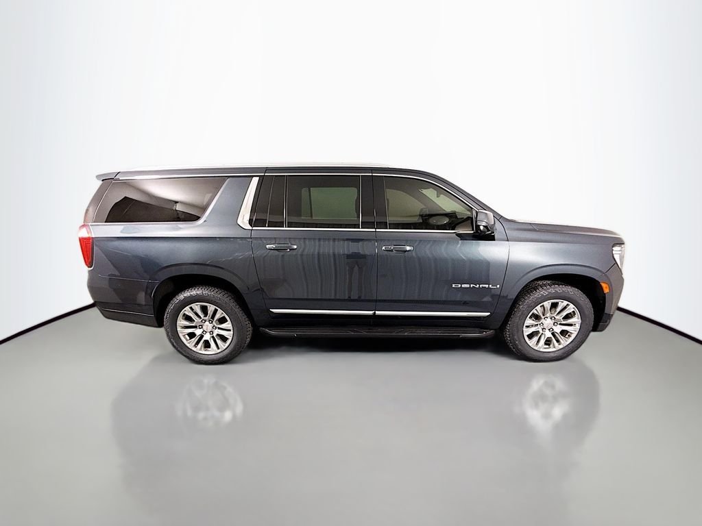 Used 2021 Green GMC Denali image 8