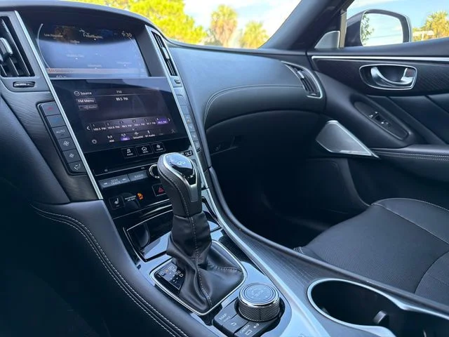 Used 2024 Black INFINITI SENSORY image 24