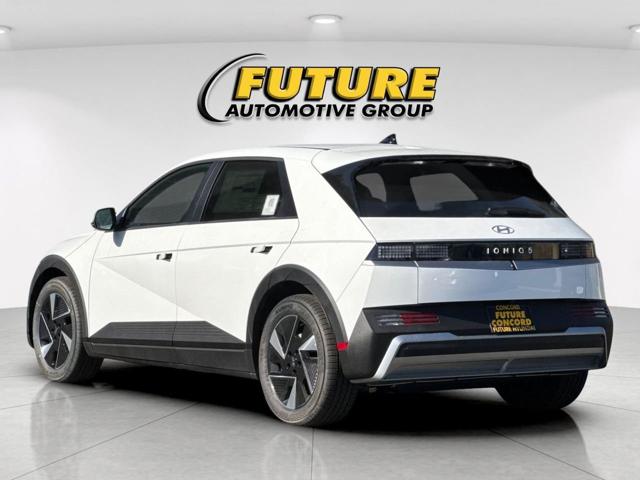 New 2026 White Hyundai SEL image 5