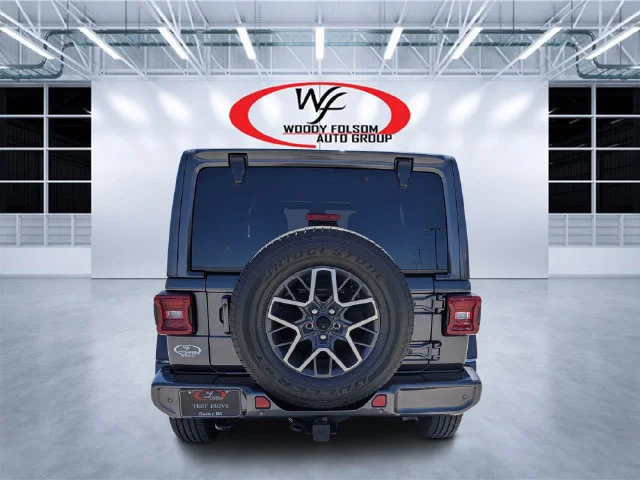 Used 2021 Silver Jeep Unlimited Sahara High Altitude image 4
