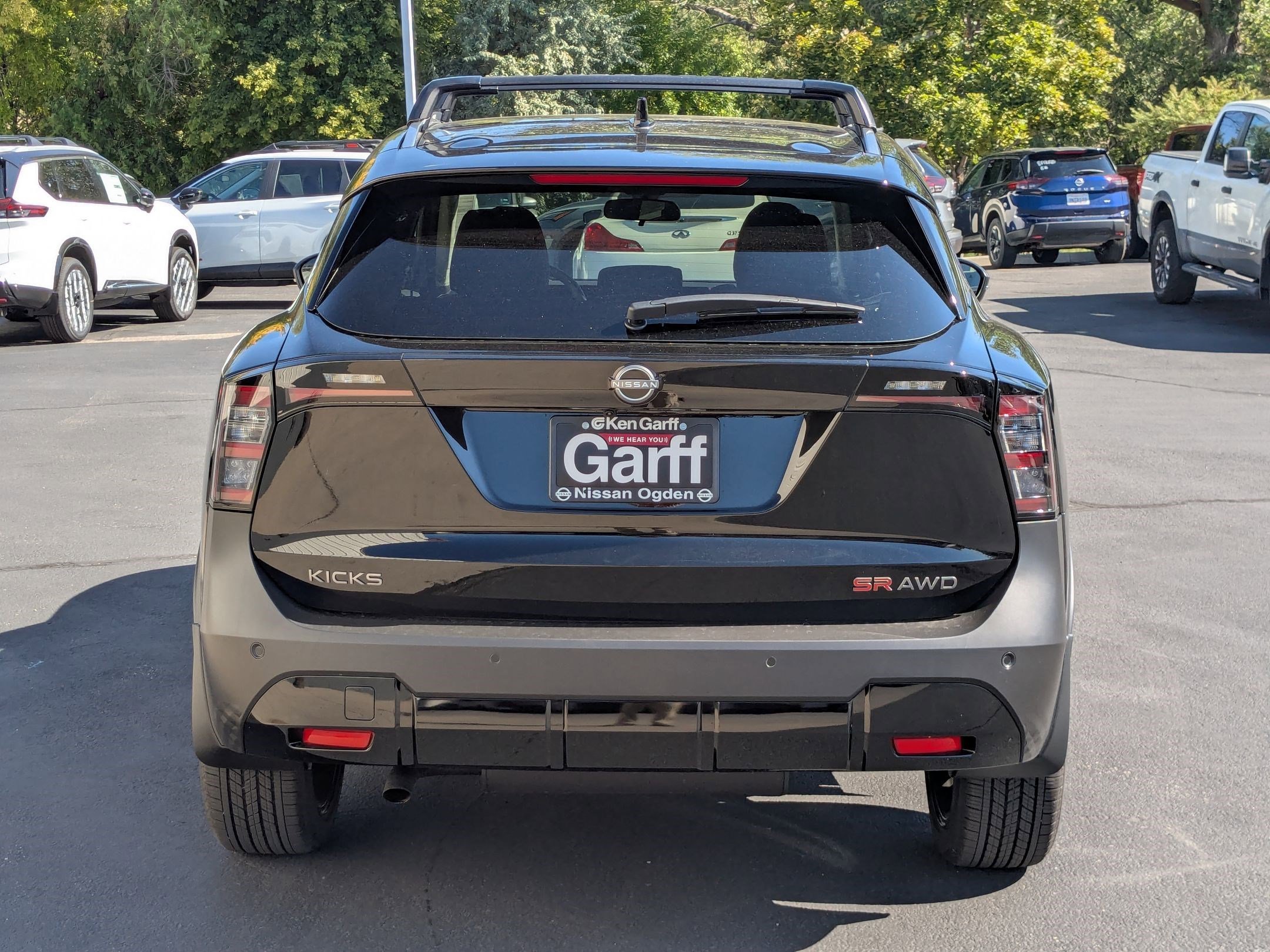 New 2026 Super Black Nissan SR image 4