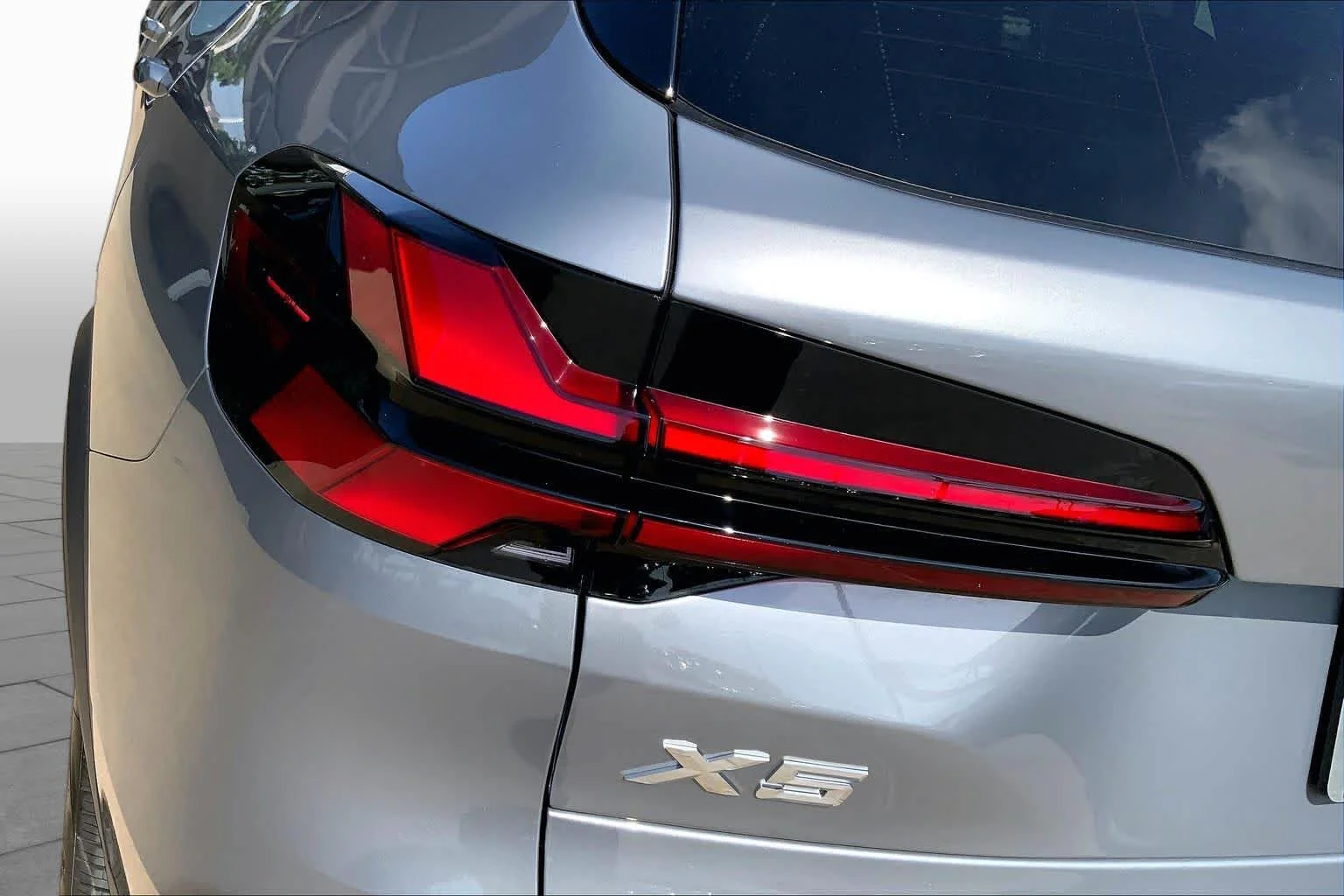 New 2026 Skyscraper Grey Metallic BMW xDrive40i image 14