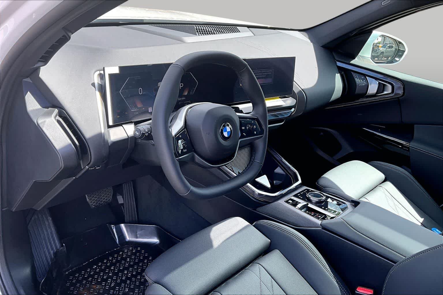 New 2026 Alpine White BMW 30 xDrive image 8