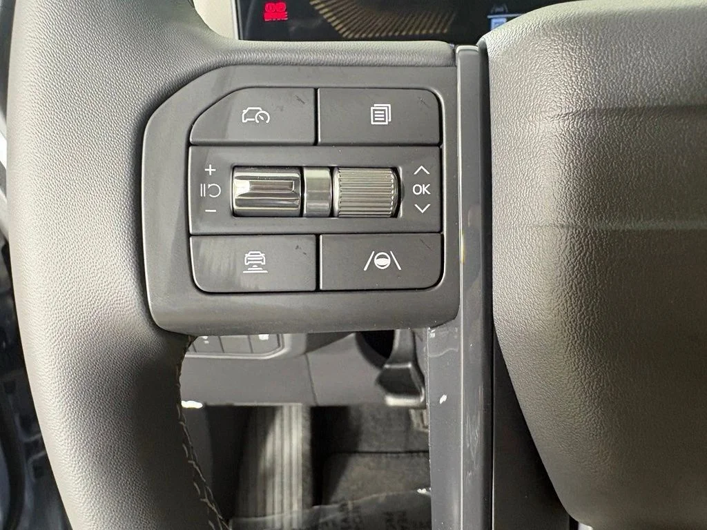 New 2027 Pale Gray Kia S image 23