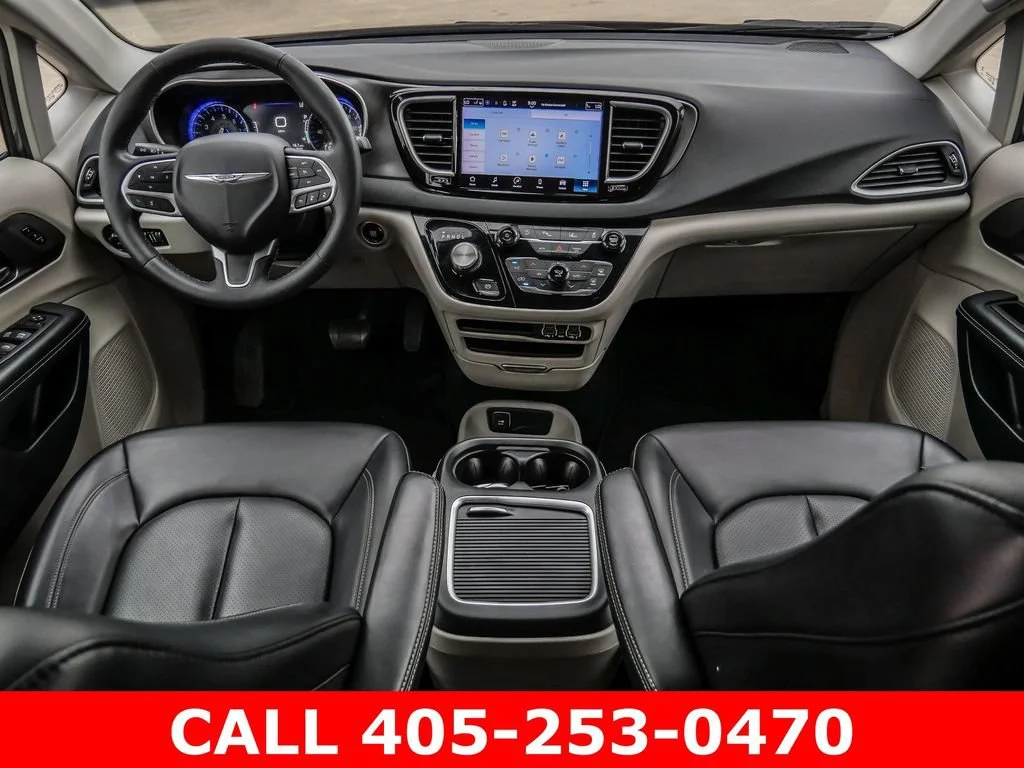 Used 2023 Gray Chrysler Touring L image 27