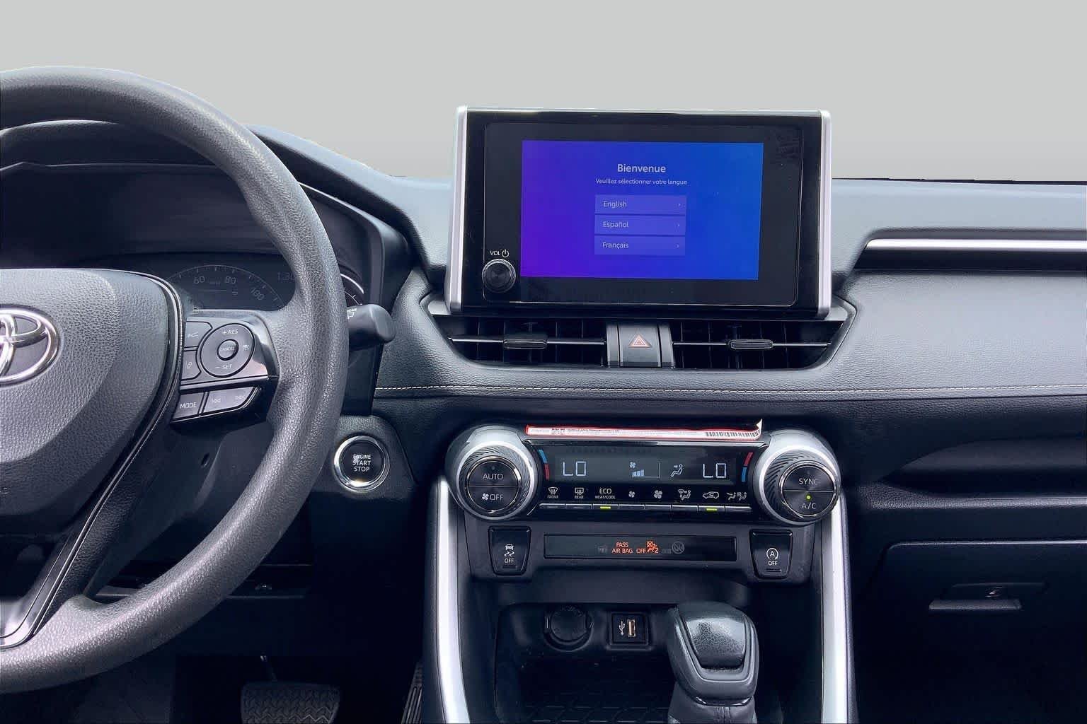 Used 2025 Ice Cap Toyota XLE image 7