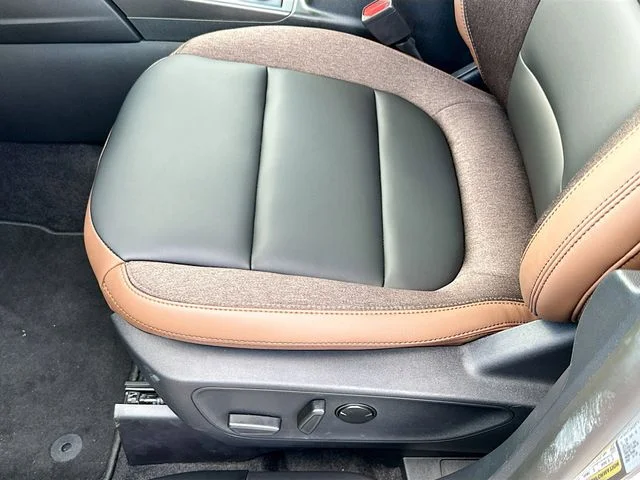New 2026 Gray Metallic Ford Outer Banks image 14