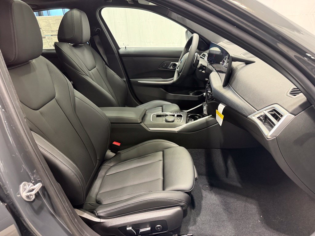 2026 BMW 3 Series 330i - Photo 28