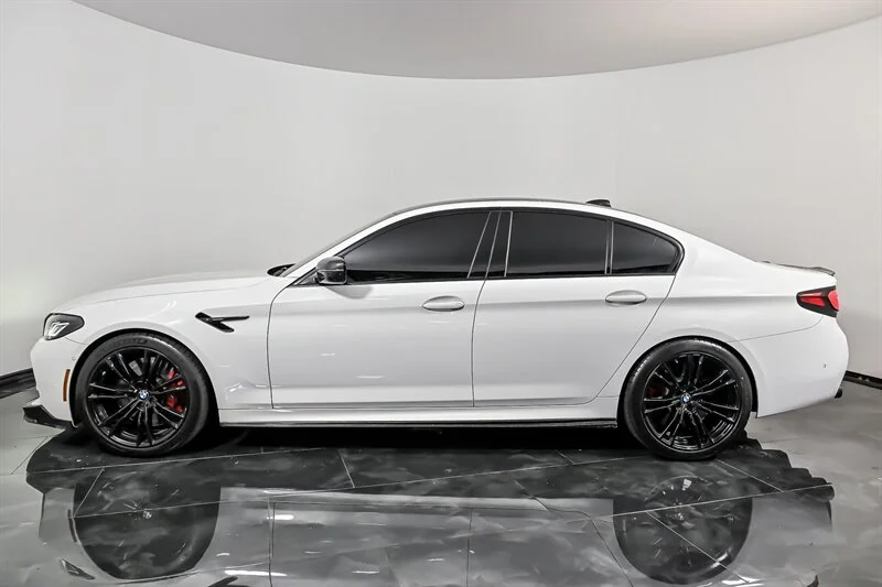 Used 2021 Alpine White BMW COMPETITION image 6