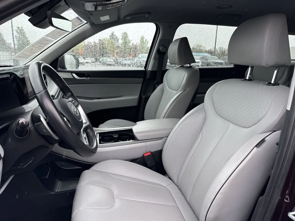 Used 2024 Sierra Burgundy Hyundai SEL image 9