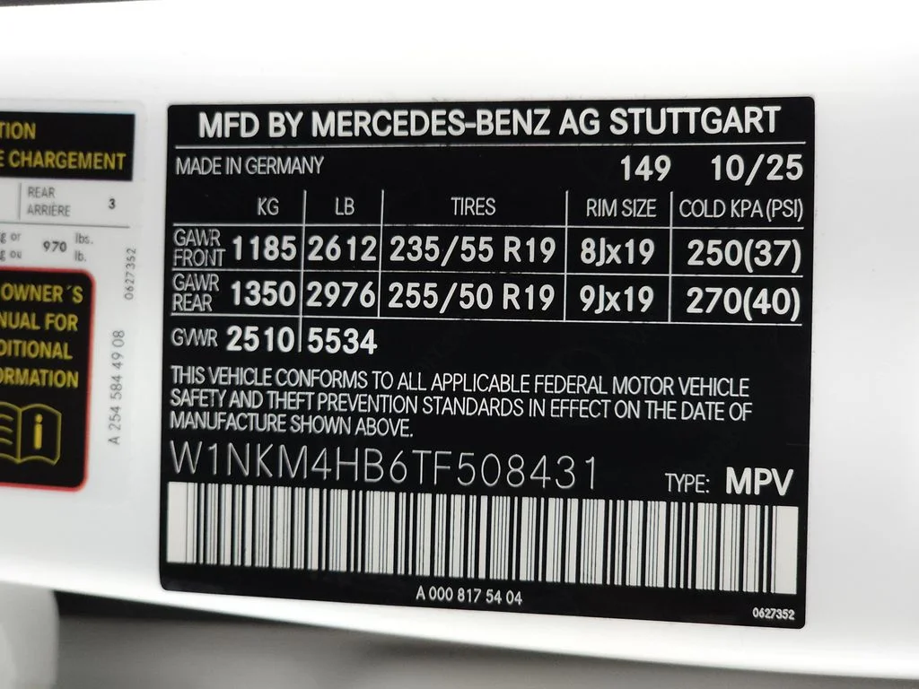 Certified Used 2026 Polar White Mercedes-Benz GLC 300 image 33